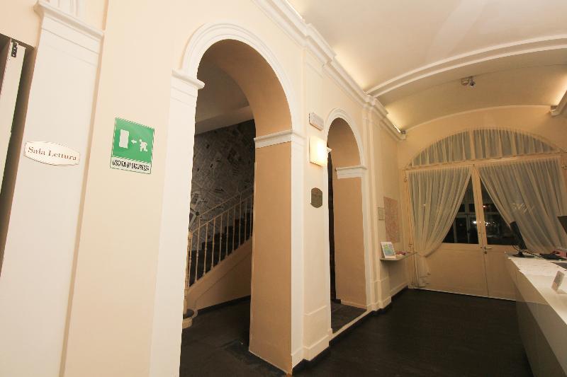 ホテル ウルバニ トリノ エクステリア 写真